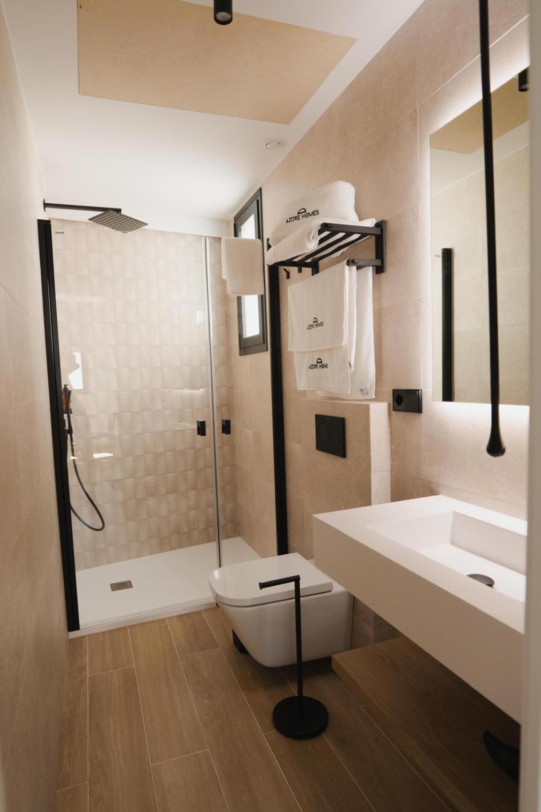 Azure Homes Apartament